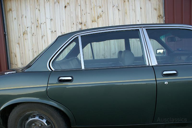 XJ6 Jaguar SIII Doors Rust Free EC.JPG
